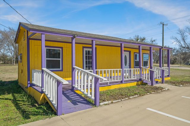 705 E Pine St Street, Edgewood, TX 75117