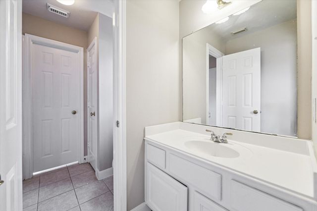 1818 Cross Spring Drive, Sugar Land, TX 77479