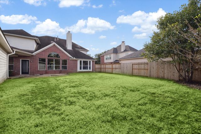 1818 Cross Spring Drive, Sugar Land, TX 77479