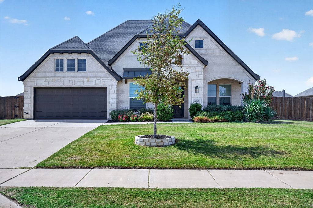 12717 Caliber Drive, Godley, TX 76044 — exterior