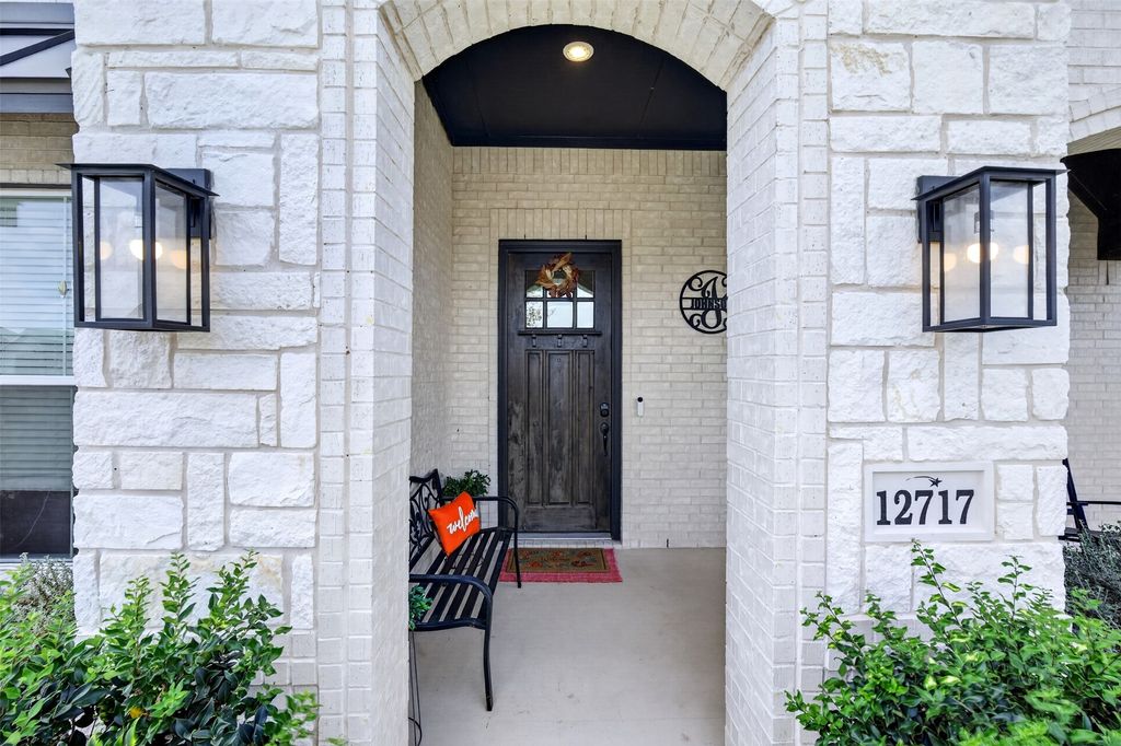 12717 Caliber Drive, Godley, TX 76044 — photo 4