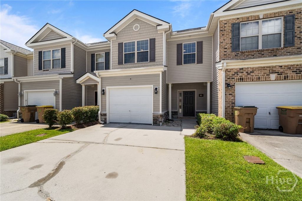 Image 1 of property listing at 45 Canyon Oak Lp, Richmond Hill, GA 31324