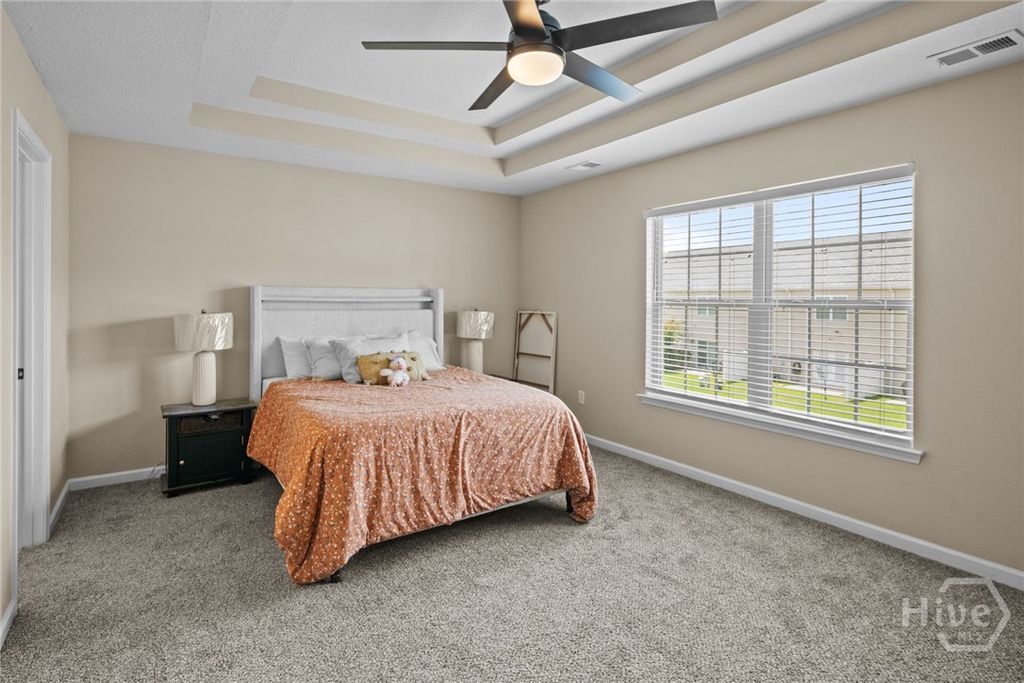 Image 15 of property listing at 45 Canyon Oak Lp, Richmond Hill, GA 31324