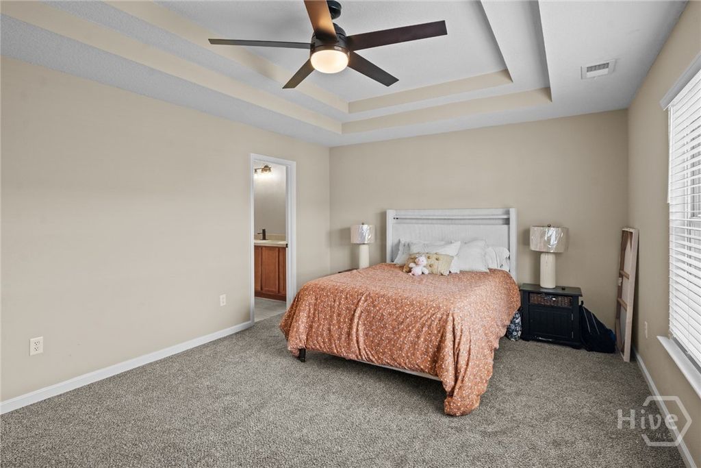 Image 16 of property listing at 45 Canyon Oak Lp, Richmond Hill, GA 31324
