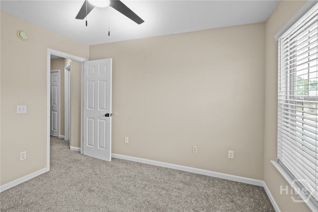 Image 26 of property listing at 45 Canyon Oak Lp, Richmond Hill, GA 31324