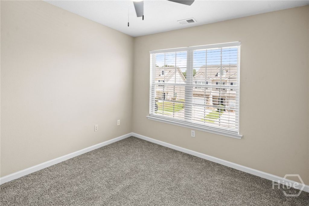 Image 27 of property listing at 45 Canyon Oak Lp, Richmond Hill, GA 31324