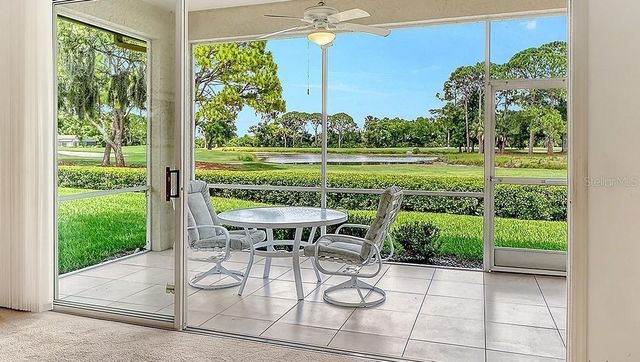 3374 W CHELMSFORD COURT 9, Sarasota, FL 34235