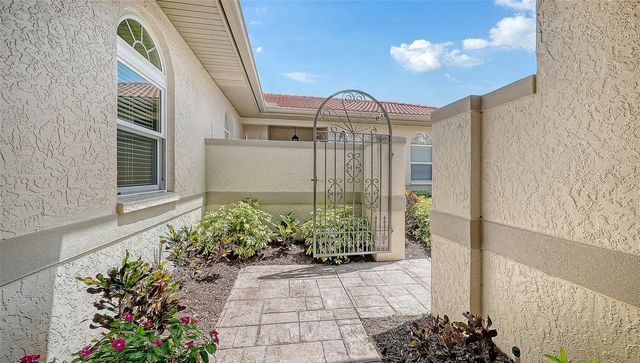 3374 W CHELMSFORD COURT 9, Sarasota, FL 34235