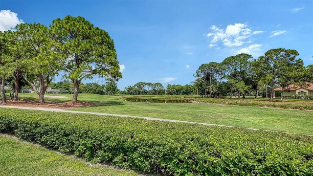 3374 W CHELMSFORD COURT 9, Sarasota, FL 34235
