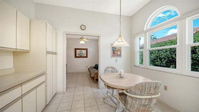 3374 W CHELMSFORD COURT 9, Sarasota, FL 34235