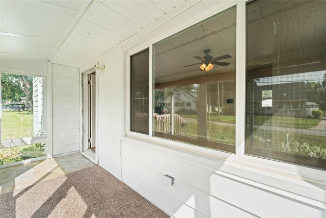 3100 E Ovid Avenue, Des Moines, IA 50317
