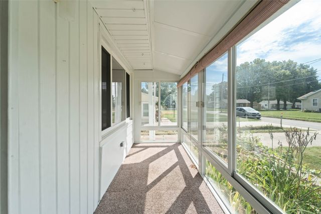 3100 E Ovid Avenue, Des Moines, IA 50317