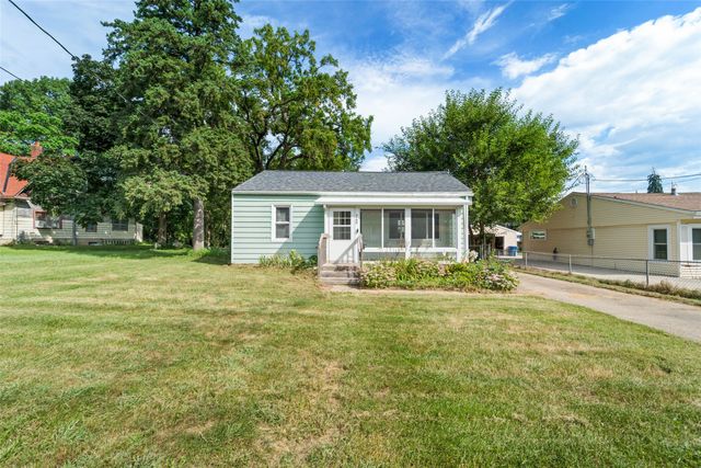 3100 E Ovid Avenue, Des Moines, IA 50317