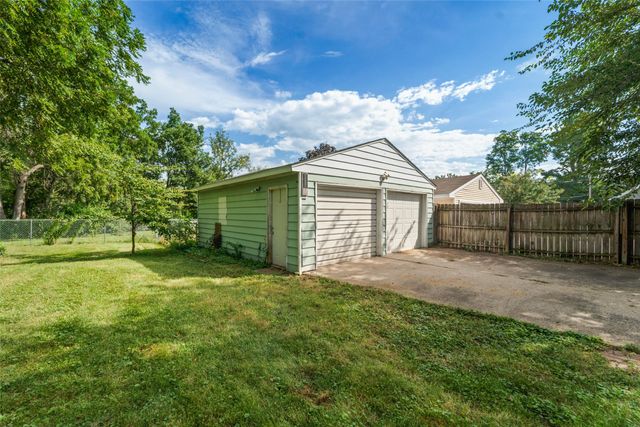 3100 E Ovid Avenue, Des Moines, IA 50317