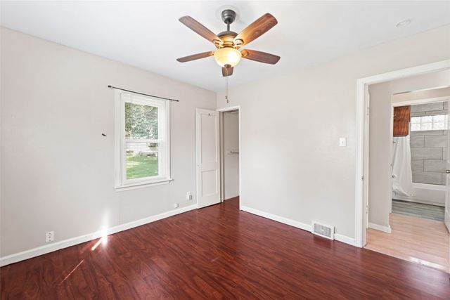 3100 E Ovid Avenue, Des Moines, IA 50317