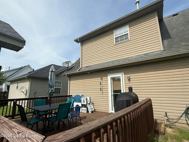 4820 Arroyo Trail, Louisville, KY 40229