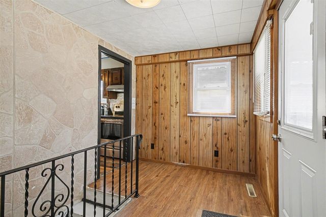 329 Chippewa Street, Buchanan, MI 49107