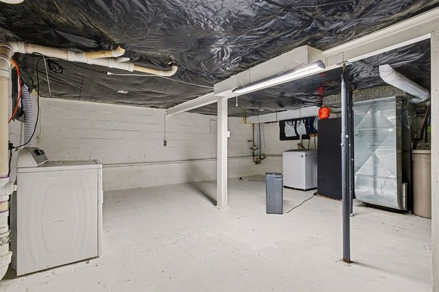 329 Chippewa Street, Buchanan, MI 49107