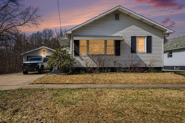 329 Chippewa Street, Buchanan, MI 49107