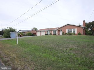 121 HARMON PL, Stephens City, VA 22655