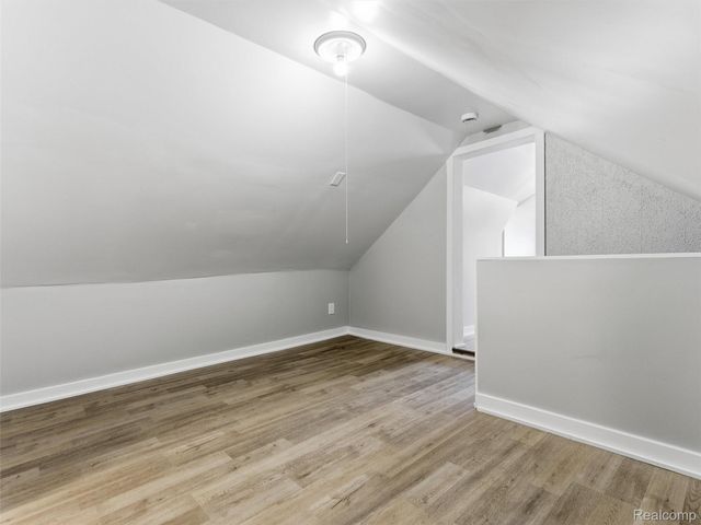 23449 Carlisle Avenue, Hazel Park, MI 48030