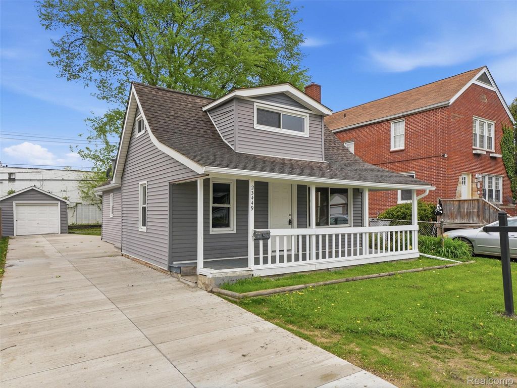 23449 Carlisle Avenue, Hazel Park, MI 48030