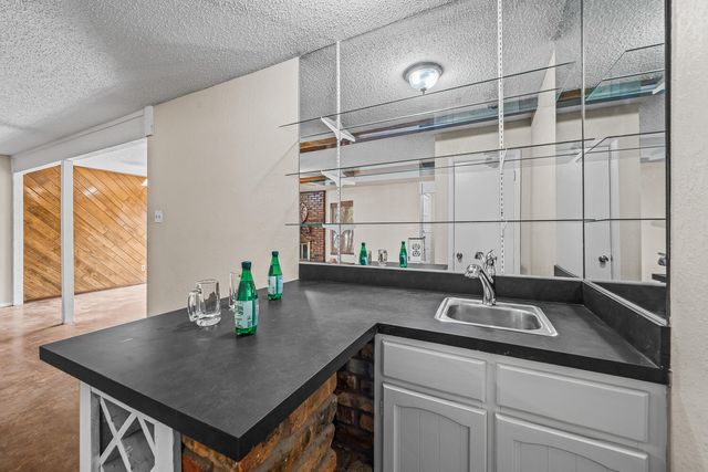 8633 Knoxville Drive, C27, Lubbock, TX 79423