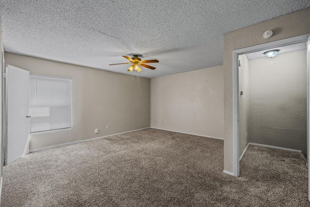 8633 Knoxville Drive, C27, Lubbock, TX 79423