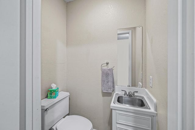 8633 Knoxville Drive, C27, Lubbock, TX 79423