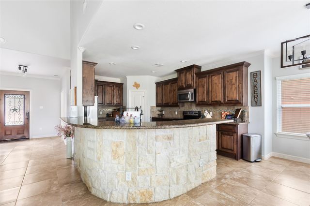 1922 Shark Court, Crosby, TX 77532
