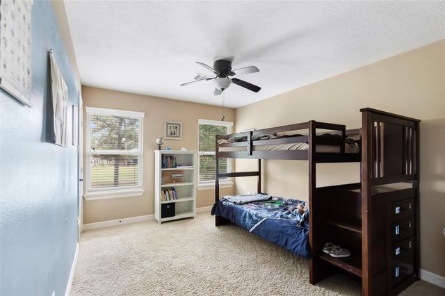 1922 Shark Court, Crosby, TX 77532