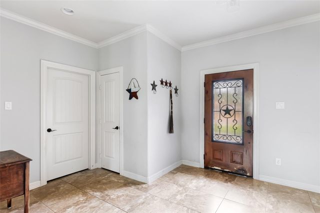 1922 Shark Court, Crosby, TX 77532