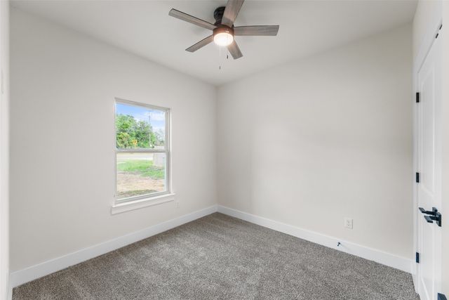 206 S FM 308, Milford, TX 76670