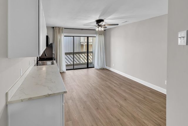 627 N Waccamaw Dr Unit 204, Garden City Beach, SC 29576