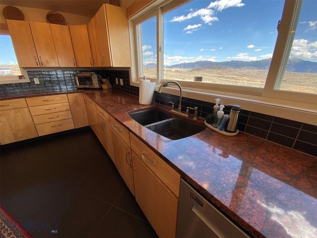 1424 Beef Trail Road, Butte, MT 59701