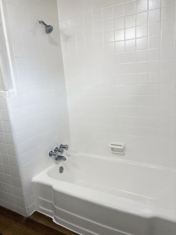 1004 Oak Drive, Huntsville, TX 77320