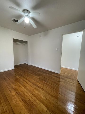 1004 Oak Drive, Huntsville, TX 77320