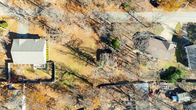 1714 Hebbert Street, Grove, OK 74344