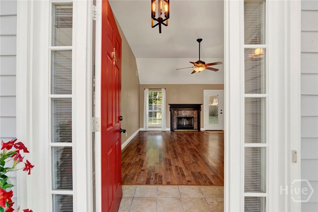 Image 2 of property listing at 138 Cormorant Way, Savannah, GA 31419