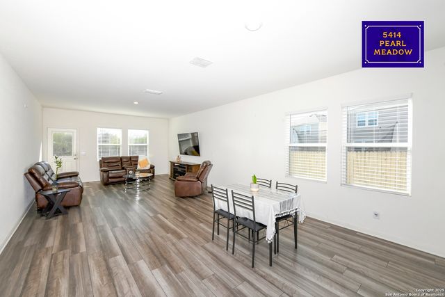 5414 Pearl Meadow, Converse, TX 78109