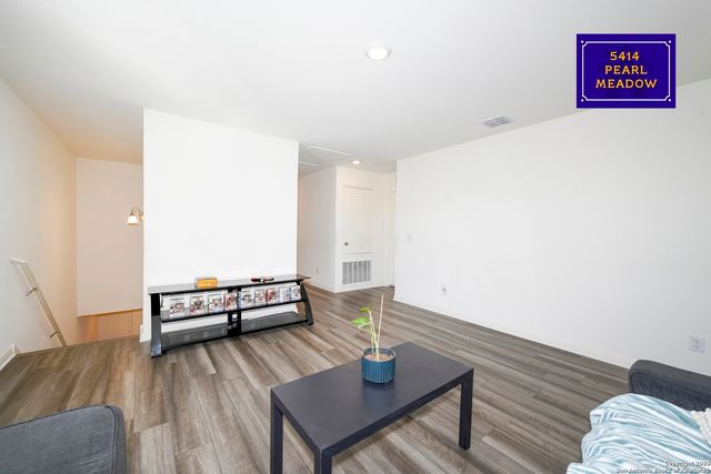 5414 Pearl Meadow, Converse, TX 78109