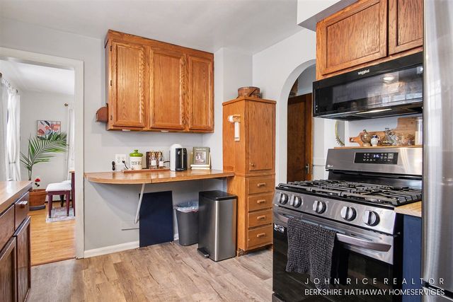 1224 Plymouth Avenue, Grand Rapids, MI 49505