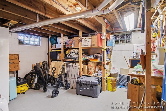 1224 Plymouth Avenue, Grand Rapids, MI 49505