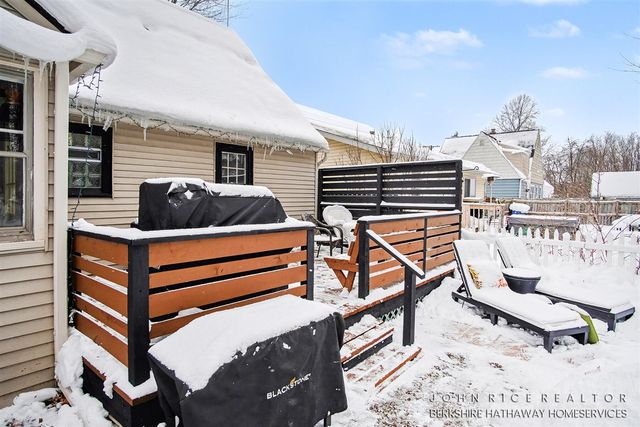 1224 Plymouth Avenue, Grand Rapids, MI 49505