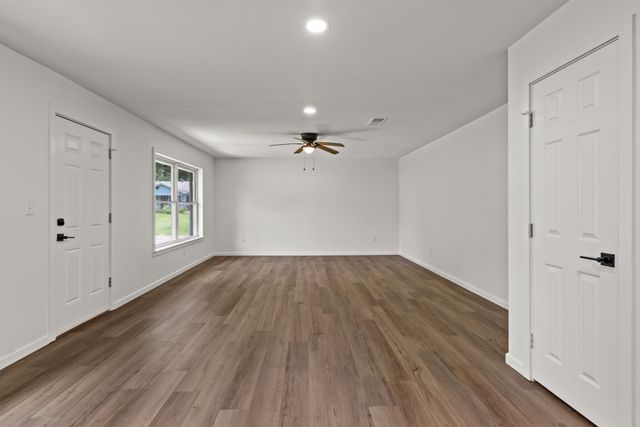 800 Holbrook Street, Mount Vernon, TX 75457