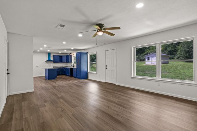 800 Holbrook Street, Mount Vernon, TX 75457