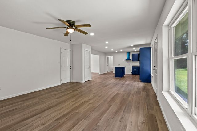 800 Holbrook Street, Mount Vernon, TX 75457