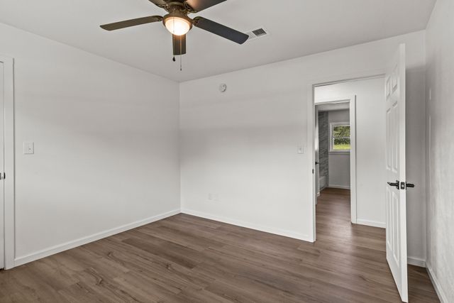 800 Holbrook Street, Mount Vernon, TX 75457