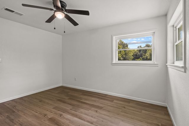 800 Holbrook Street, Mount Vernon, TX 75457