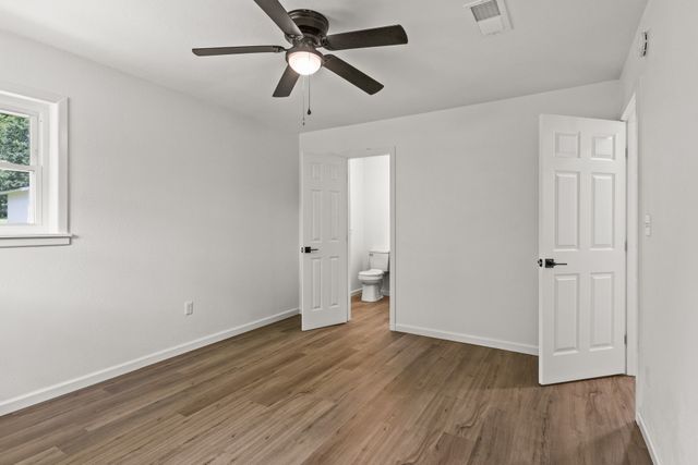 800 Holbrook Street, Mount Vernon, TX 75457